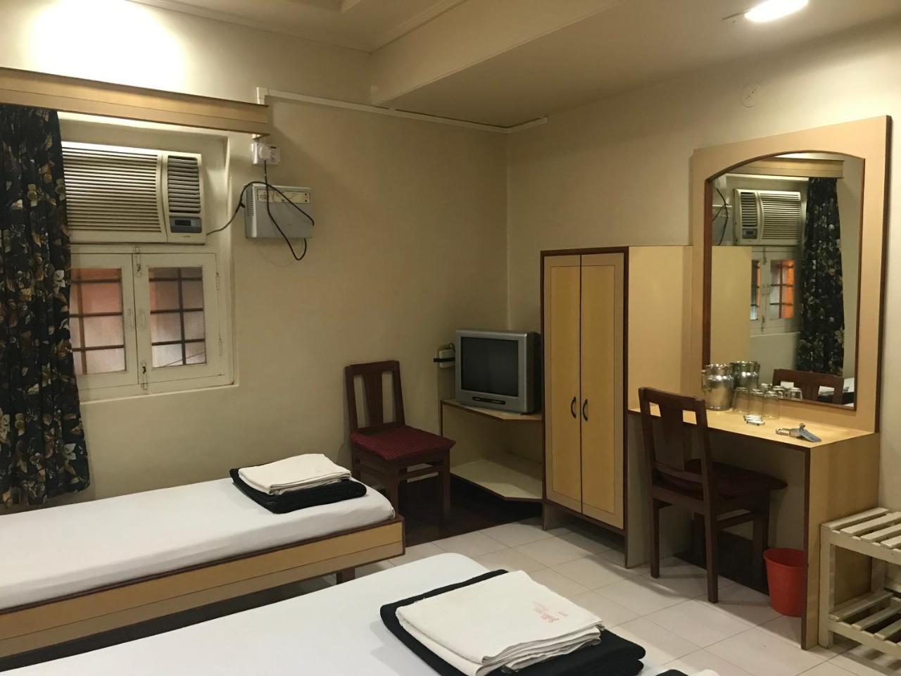 Hotel Satkar Cafeteria Belgaum Exterior photo